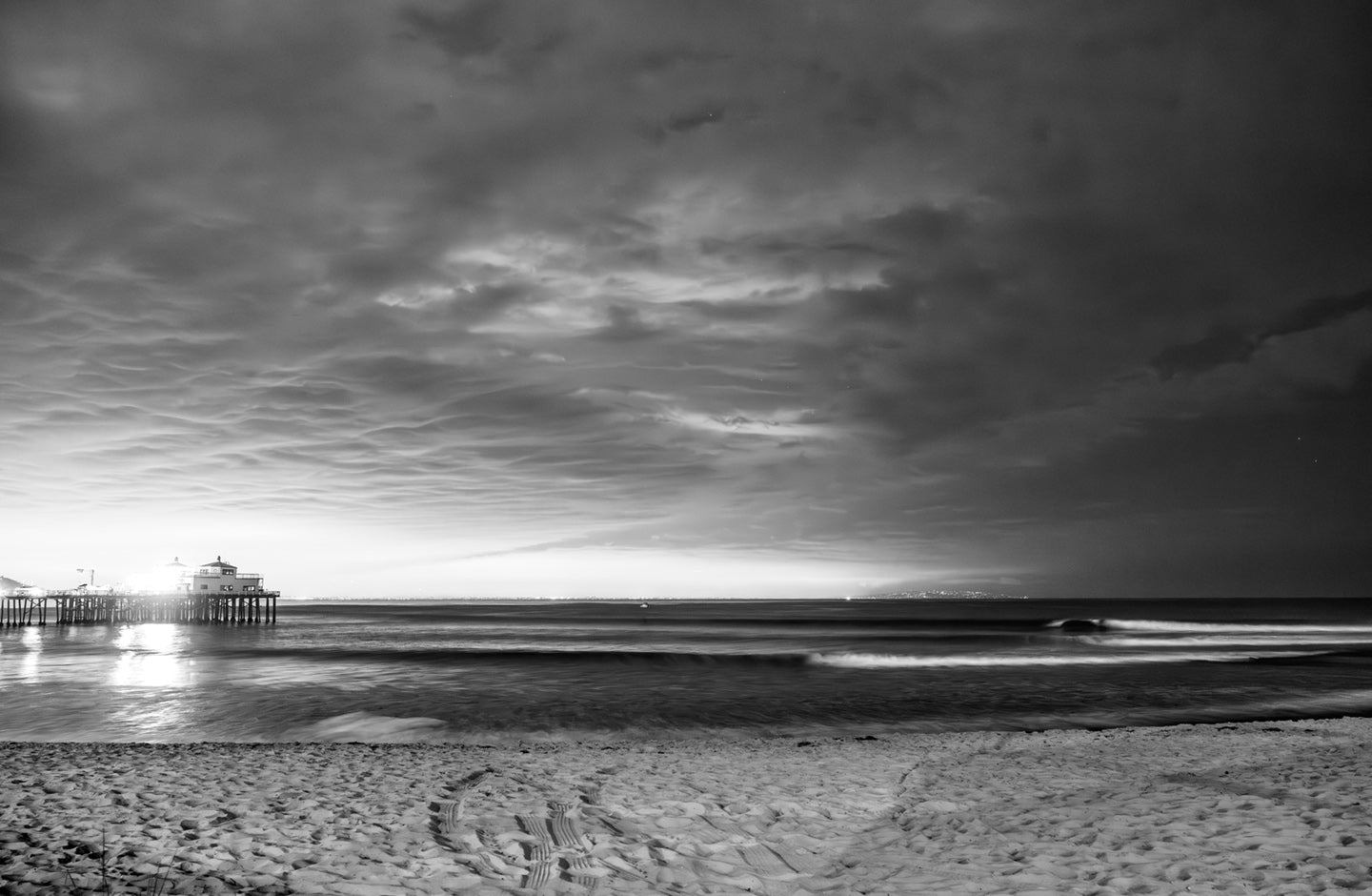 Malibu Midnight Rider - Photos of Malibu Surf at Night