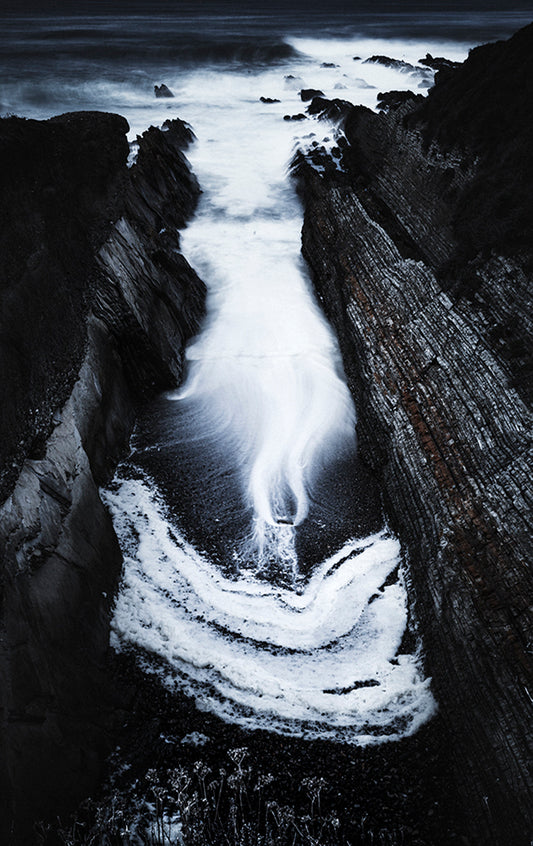 Spinal Tap - Black and White Photos of Morro Bay