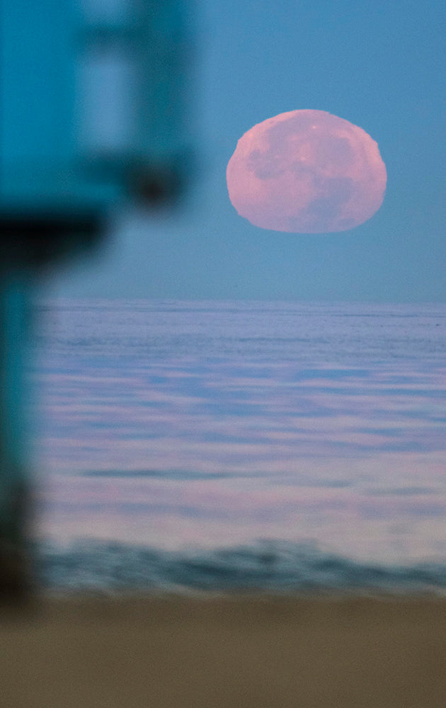 Manhattan Beach Moonset Photos